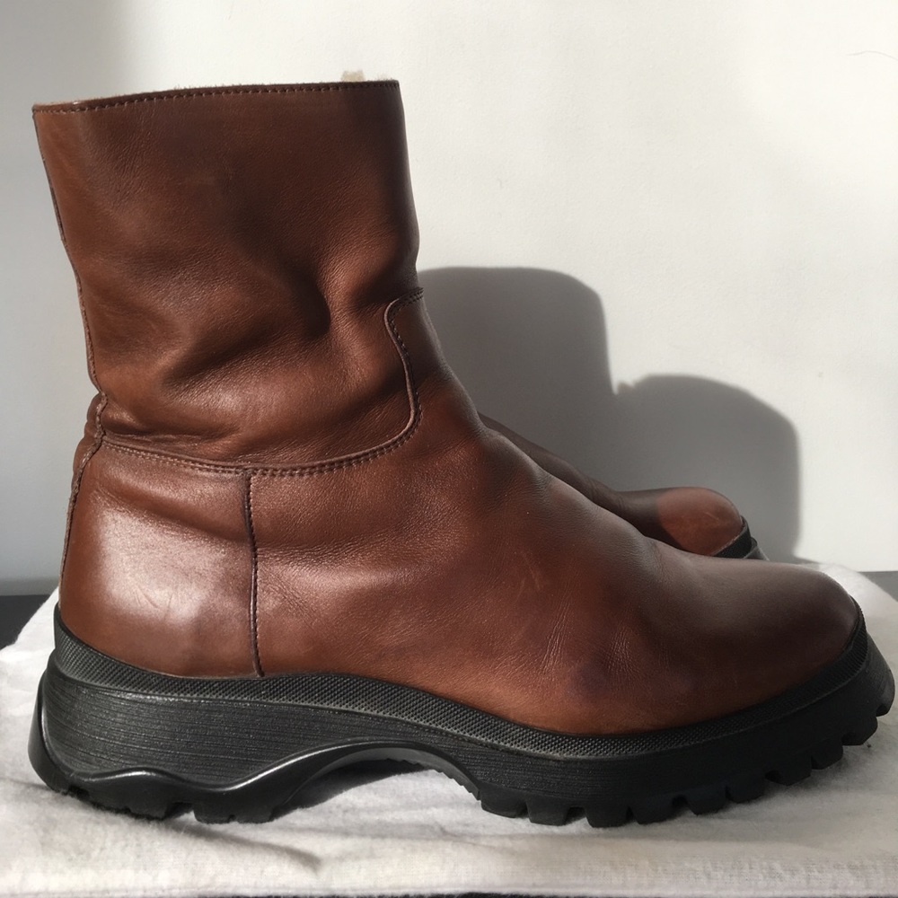 Prada sheepskin lined hiking boots 39.5